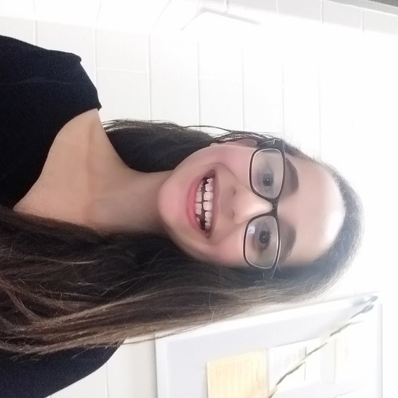 Meet your Posher, Suzy - Picture 1 of 1